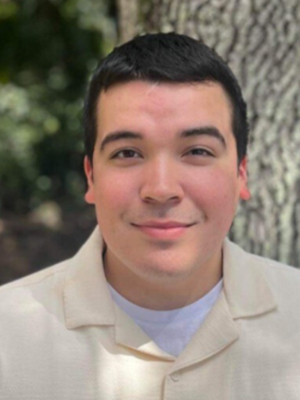 Leo Gonzalez - Sales